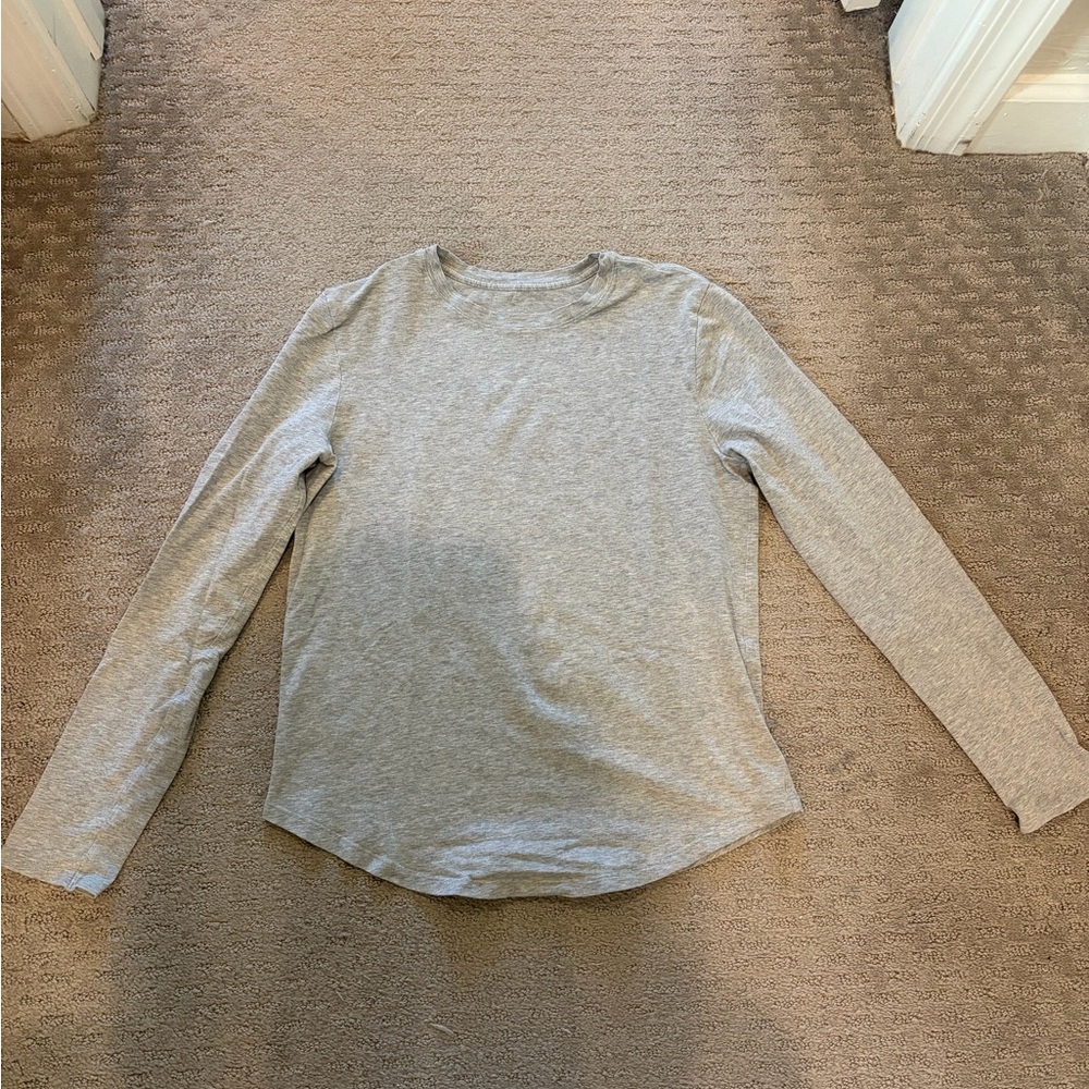 Lululemon Gray Long Sleeve Shirt